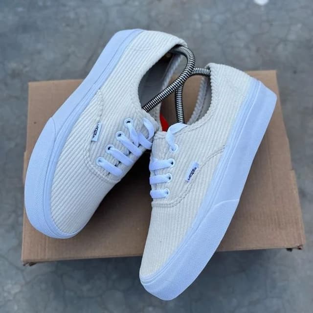 Vans Corduroy (Cream)